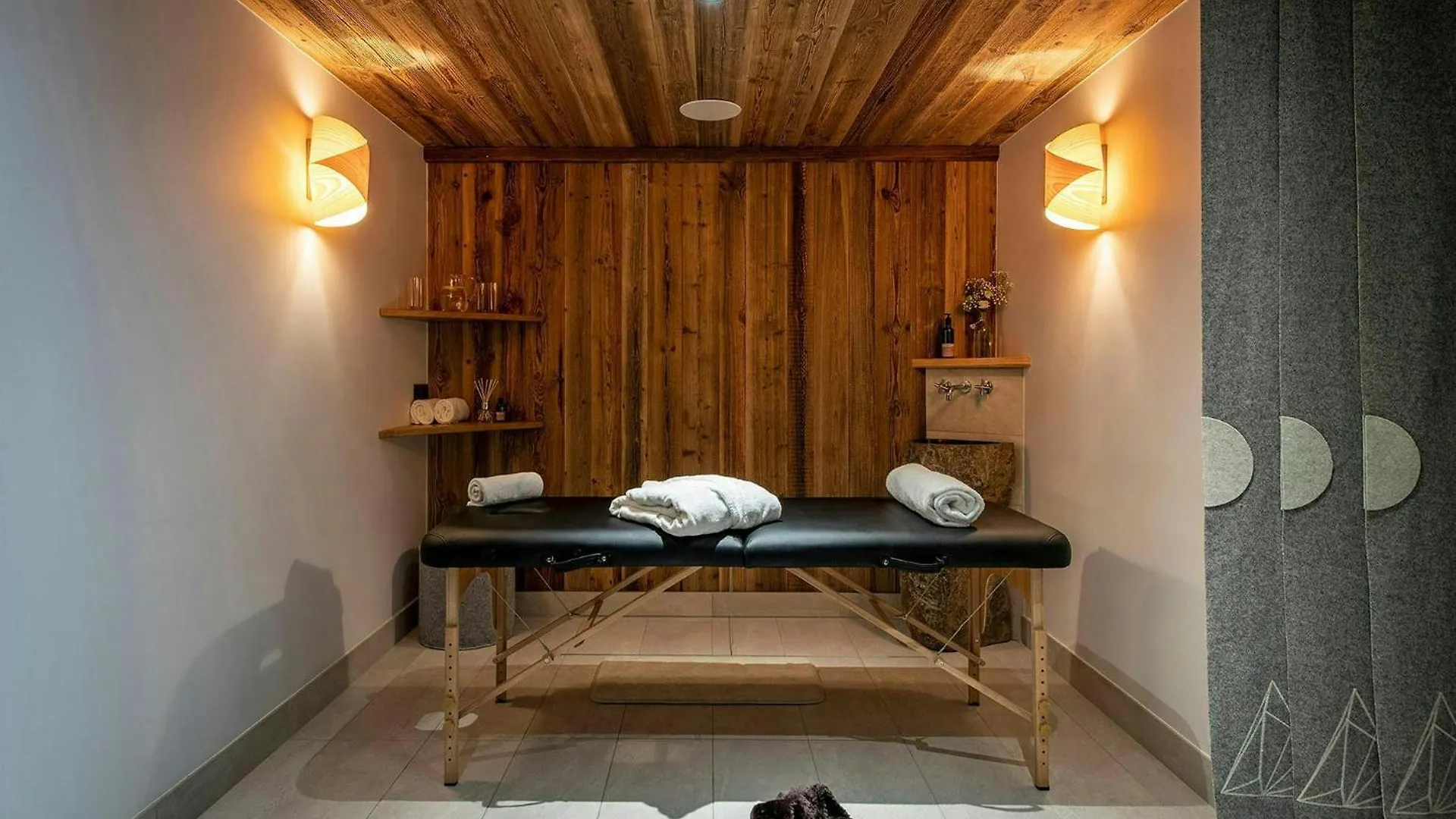 Chalet Is Situated In The Heart Of Ski Resort Megeve